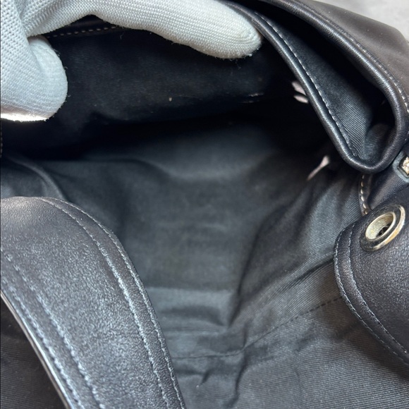 Coach Soho Baguette 2006 - Picture 13 of 17